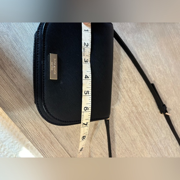 Kate Spade laurel Way Carsen Saffiano Leather
Crossbody Shoulder Bag Black - Picture 14 of 14